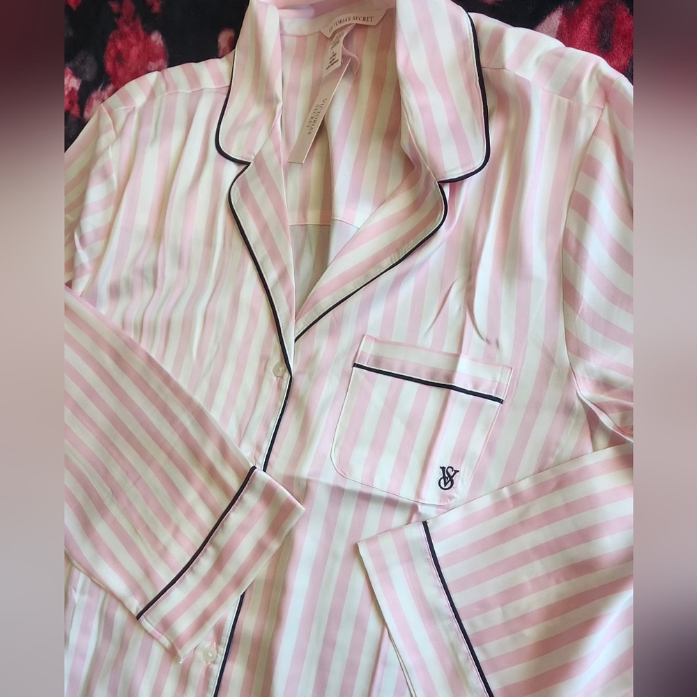 Victoria's Secret Glazed Satin FlyawayTunic Pajama Set Size MEDIUM NWT - Picture 10 of 12